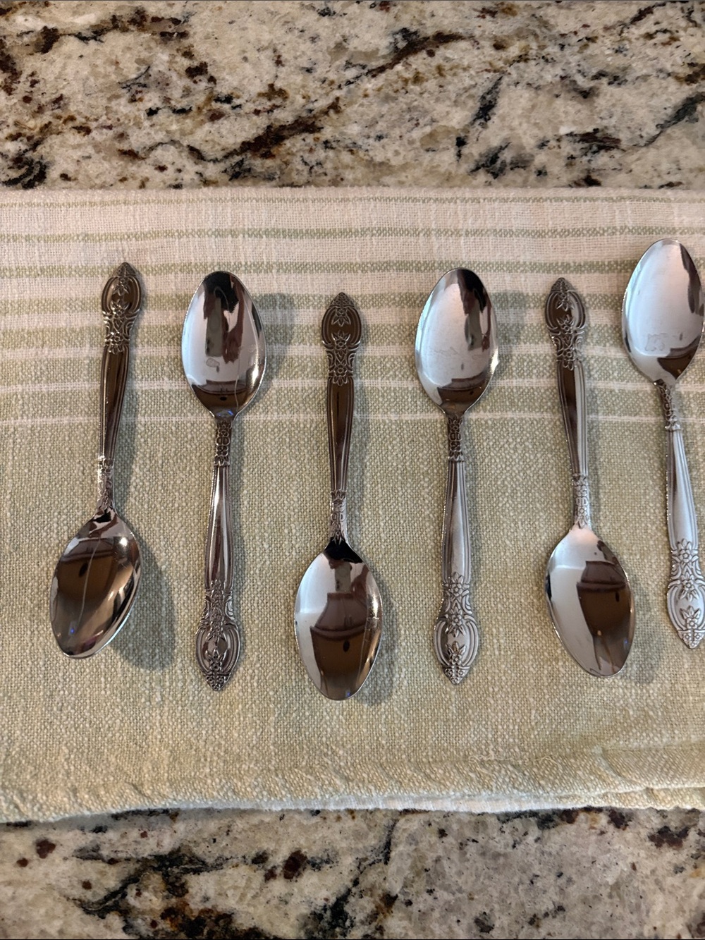 Polished Silver Ornate Teaspoon Set - Classic Stainless Finish